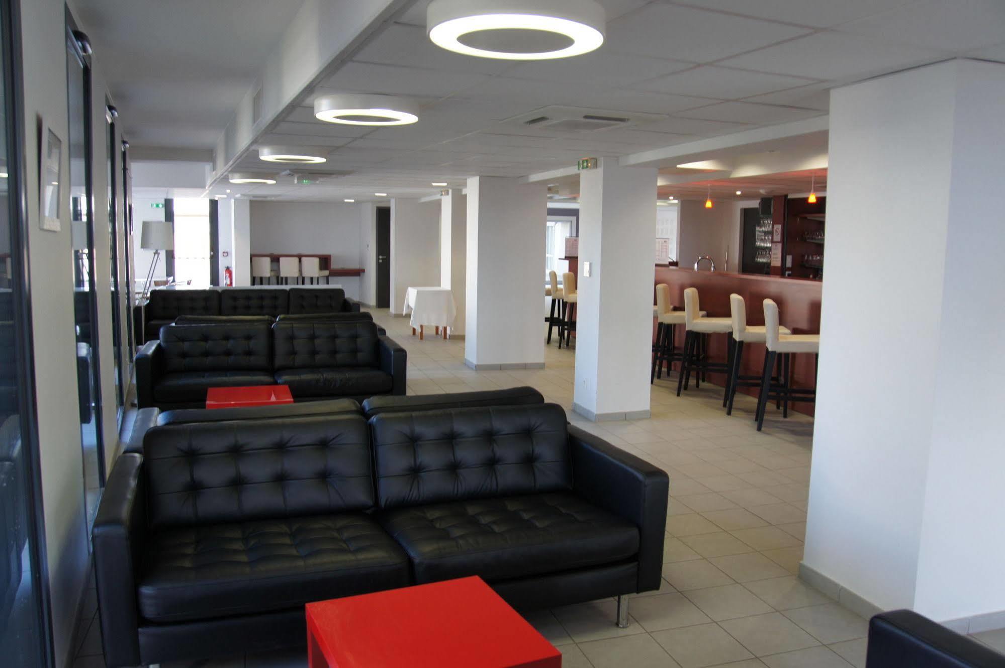 Hotel-Club Et Locations Domaine De Port Aux Rocs ル・クロワジック エクステリア 写真