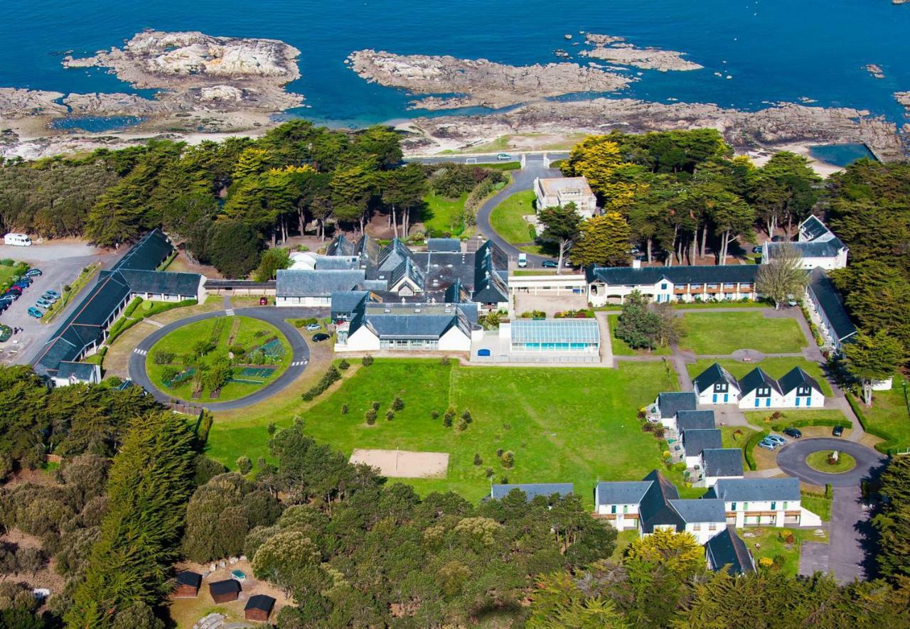 Hotel-Club Et Locations Domaine De Port Aux Rocs ル・クロワジック エクステリア 写真